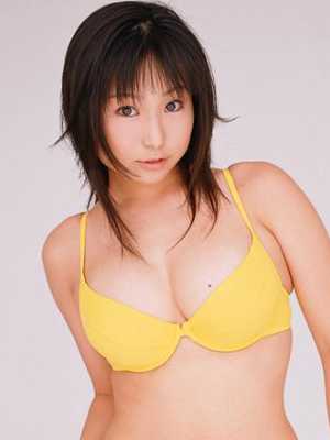 山本早織