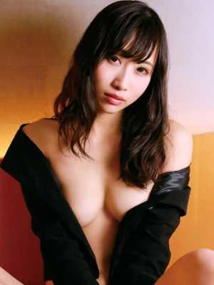 咲坂あいり