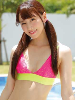 初川みなみ