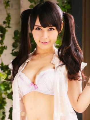 佳苗るかの画像